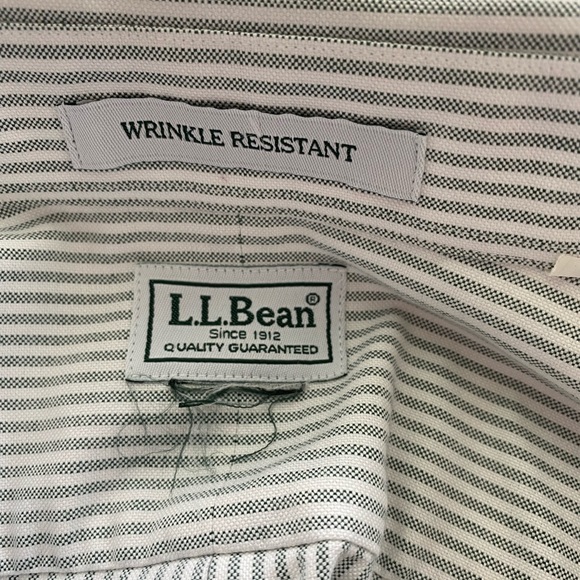 LL Bean Shirt Size 16.5 Neck. Short Sleeves - Picture 4 of 4